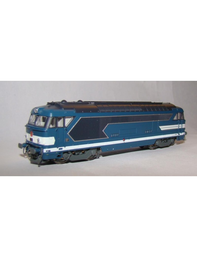 Locomotive BB 67311 SNCF bleu diesel époque III/IV