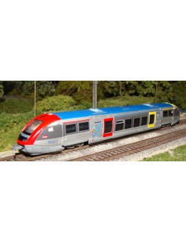 SNCF TER X 73500 railcar Burgundy