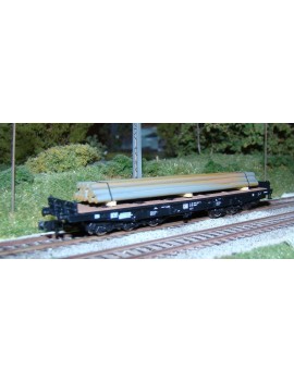 DB flat car with steel tubes