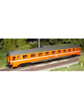 Voiture VSE 1ère classe SNCF orange