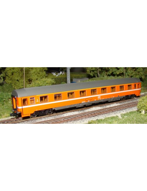 Voiture VSE 1ère classe SNCF orange