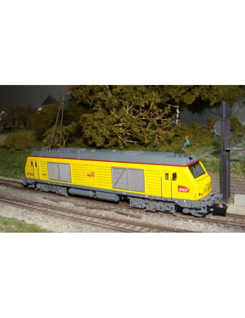 SNCF BB 675032 diesel locomotve INFRA