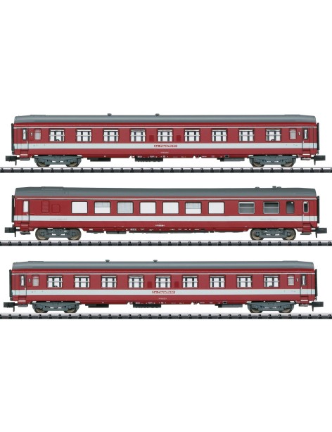 Set of 2 SNCF UIC A9 and one Vru restaurant coaches Capitole
